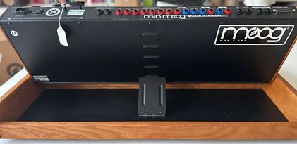 Moog-Voyager Old School